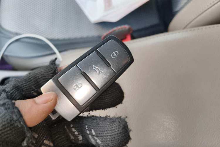 Used Volkswagen Magotan 2012 1.8TSI Prestige Model Vehicle Key