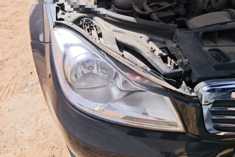 Used Mercedes-Benz C-Class 2011 C 180K Classic model