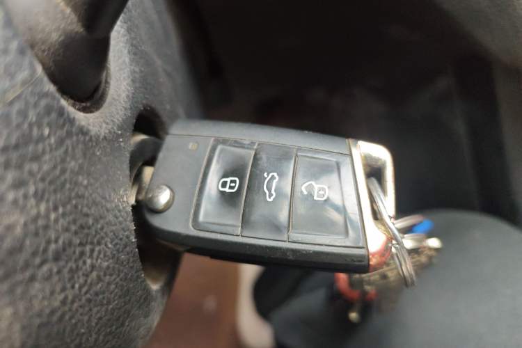 Used Volkswagen Touran 2016 Volkswagen Touran L 280TSI DSG Comfort Edition
