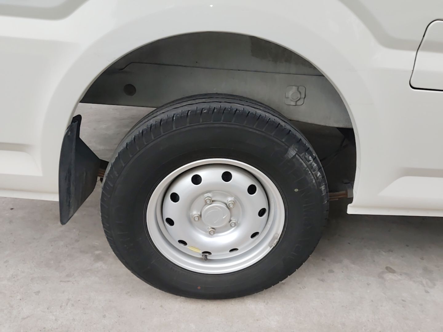 Dongfeng Yufeng EM27 2024 EM27 Henan Lithium Power 41.472 kWh — снимка 11