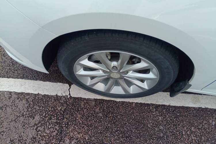 Used Chevrolet Cruze 2018 Revised Version 320 Automatic Pioneer Edition Left Front Wheel Hub