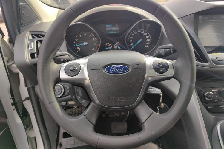 Used Ford Kuga 2013 1.6L GTDi Two-Wheel-Drive Trend Model