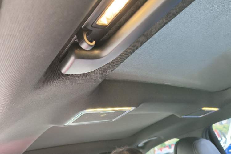 Used Mercedes-Benz GLC 2021 GLC 300 L 4MATIC Dynamic Model