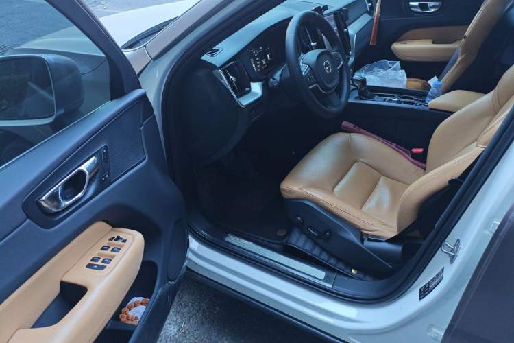 Used Volvo XC60 2018 T5 4x4 Zhiyi Edition