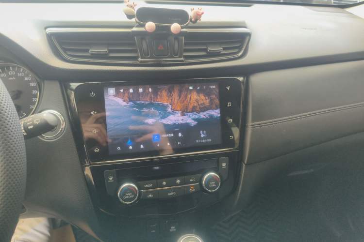 Used Nissan X-Trail 2021 2.0L CVT 2WD XL Premium Commemorative Edition Audio And AC Panel