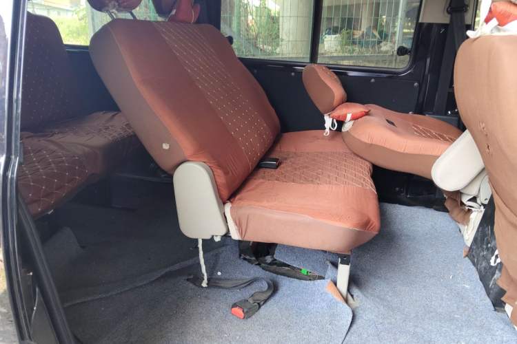 Used FORTHING Lingzhi 2023 M5L 1.6L Base Model 7 Seats
