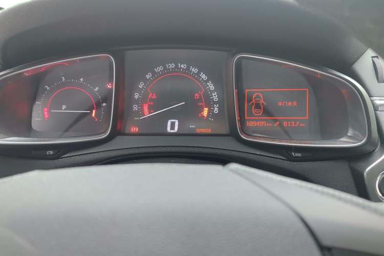 Used DS 6 2016 1.6T Luxury Edition THP160 Odometer Close Up