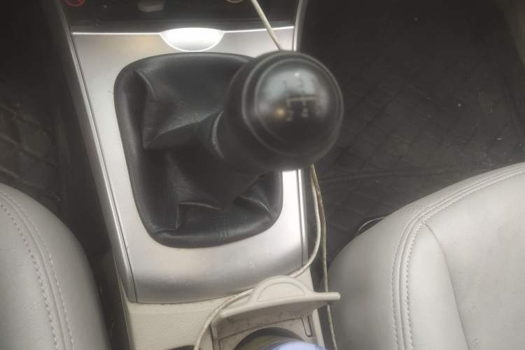 Used Toyota Corolla 2014 1.6L Manual GL