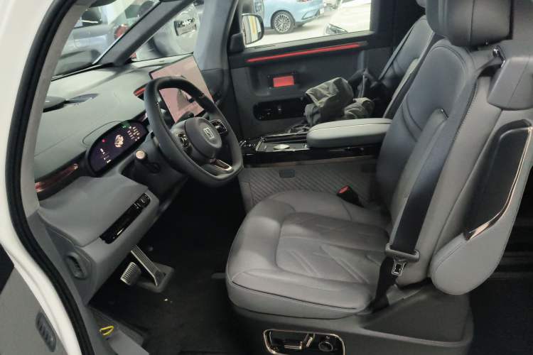 Used Zeekr MIX 2025 Intelligent Driving Version
