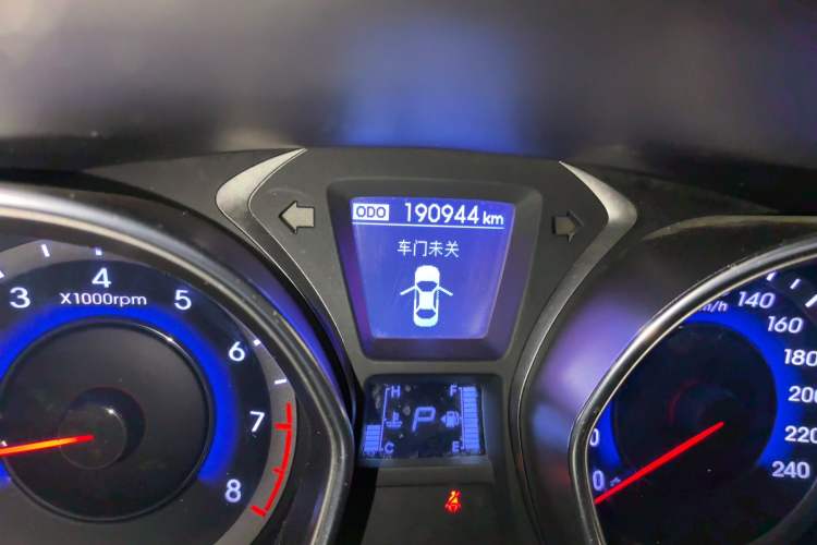 Used Hyundai Elantra (5th Generation / Langdong) 2016 1.6L Automatic Prestige Model