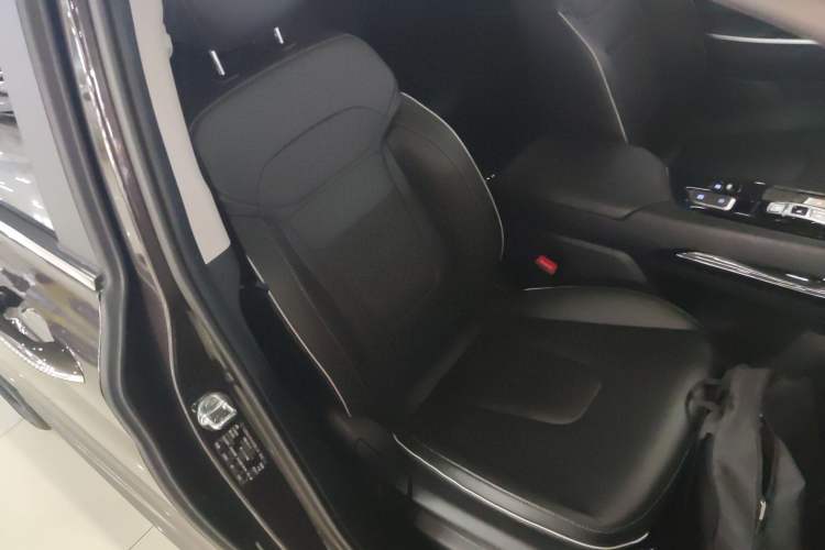 Used Hyundai Custo 2024 270TGDi LUX Prestige Edition
