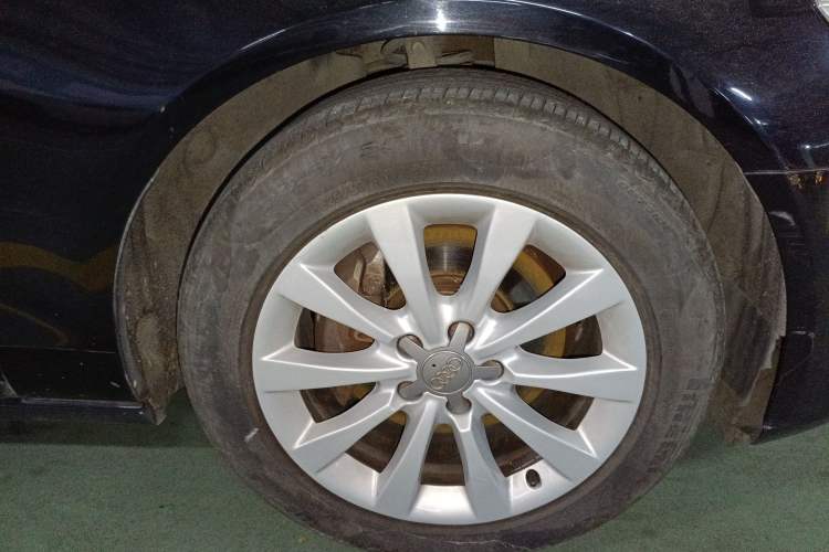 Used Audi A6L 2012 30 FSI Comfort Model
