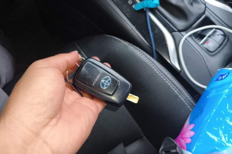 Used Toyota Corolla 2021 Dual-Motor 1.8L E-CVT Elite Edition
