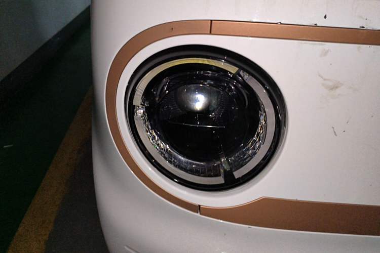 Used Geely Galaxy Panda 2023 Panda Mini 200km Endurance Bear Right Front Headlight