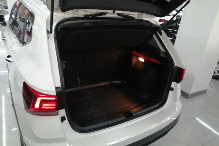 Used Volkswagen Tharu 2020 280TSI Two-Wheel Drive Luxury Plus Version China VI Standard
