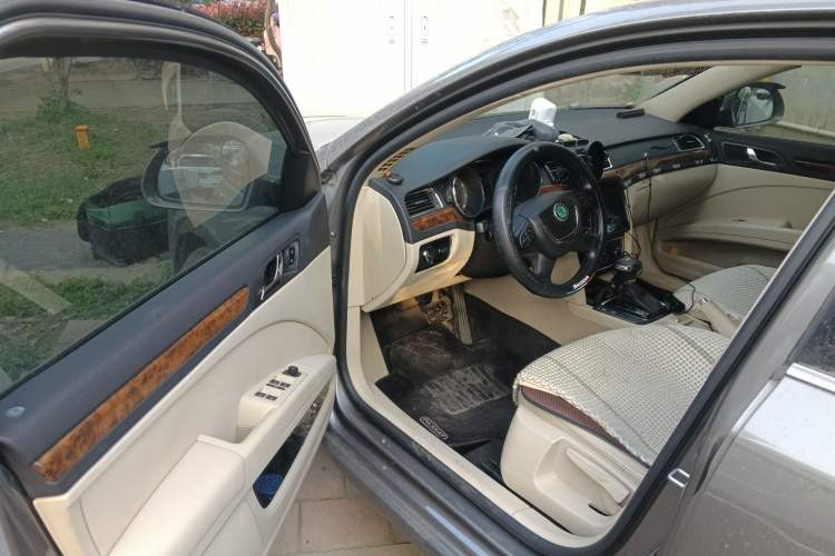 Used Skoda Superb 2012 1.4TSI DSG Elegant Edition
