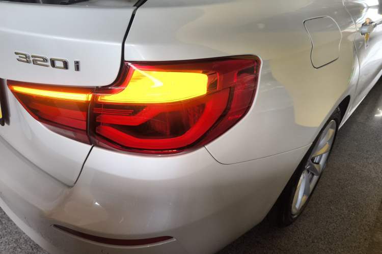 Used BMW 3 Series GT 2018 320i Sport Edition

