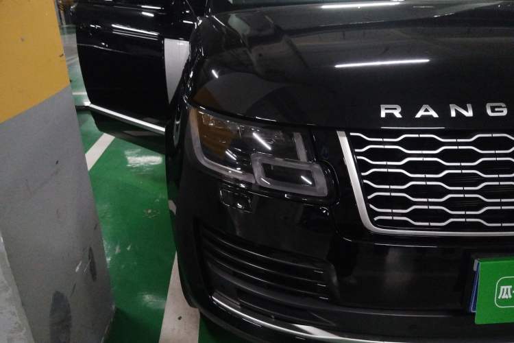 Used Land Rover Range 2019 3.0 SCV6 Legacy Edition Right Front Headlight