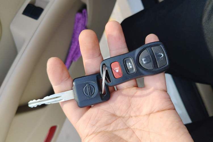 Used Dongfeng Junfeng E11K 2019 Standard Model
