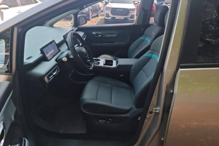 Used AION Y 2024 Younger Star Edition