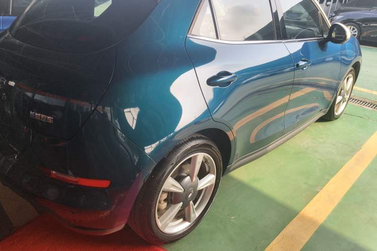 Used ORA Good Cat 2021 400km Standard Range Venus Edition Lithium Iron Phosphate
