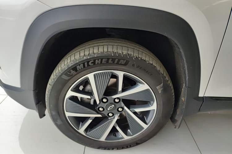 Used Chevrolet Equinox Plus 2024 102km RS Flagship Edition Exterior 4