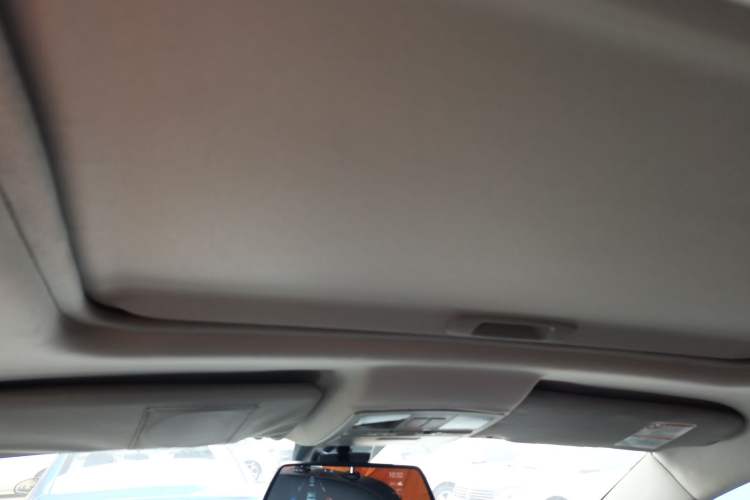 Used Bestune X80 2015 1.8T Automatic Luxury Model Headliner