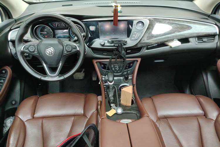 Used Buick Envision 2014 28T Four-Wheel Drive Luxury Model Center Console