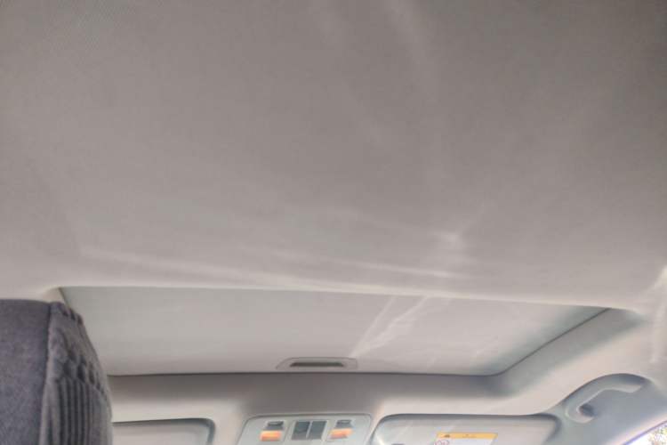 Used Chevrolet Malibu 2017 1.5T Automatic Luxury Edition Headliner