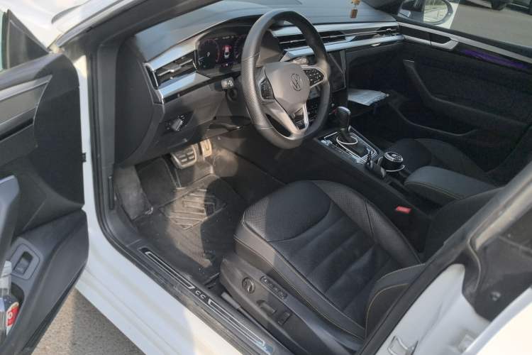 Used Volkswagen FAW-Volkswagen CC 2023 380TSI Striking Edition Driver Seat