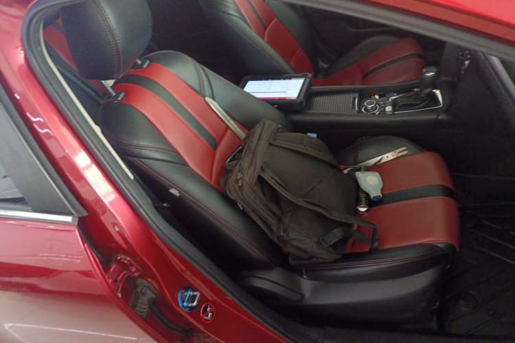 Used Mazda 3 Axela 2017 Hatchback 1.5L Automatic Luxury Model Emission Standard China V