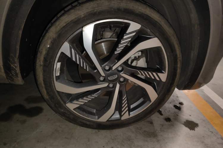 Used Geely Auto Monjaro L 2023 2.0TD High-Power Automatic Two-Wheel Drive Flagship Version
