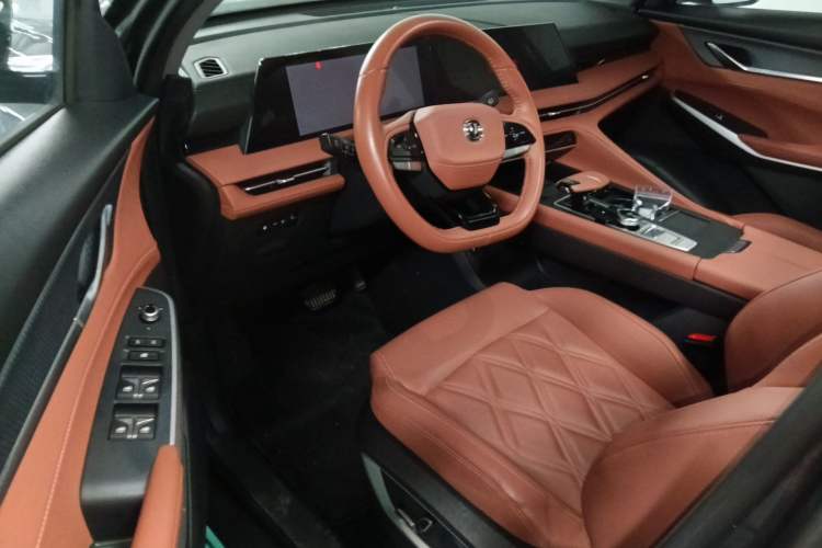 Used CHANGAN CS75 PLUS 2023 3rd Generation 2.0T Automatic Prestige Version Driver Seat