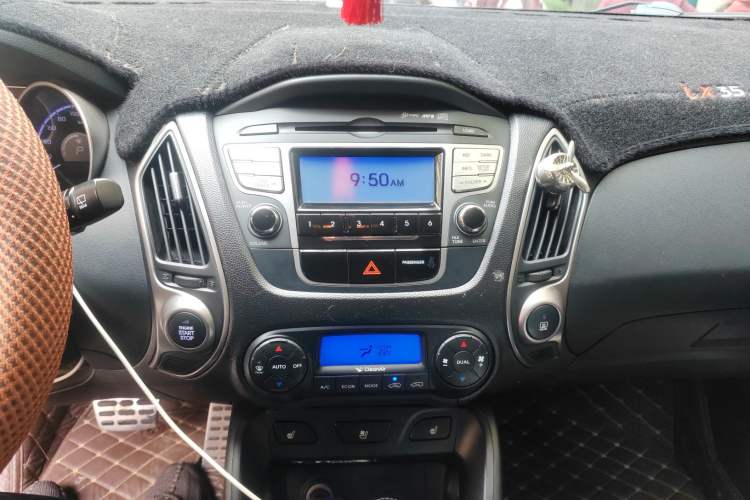 Used Hyundai ix35 2012 2.4L Automatic Two-Wheel Drive Prestige Edition GLS