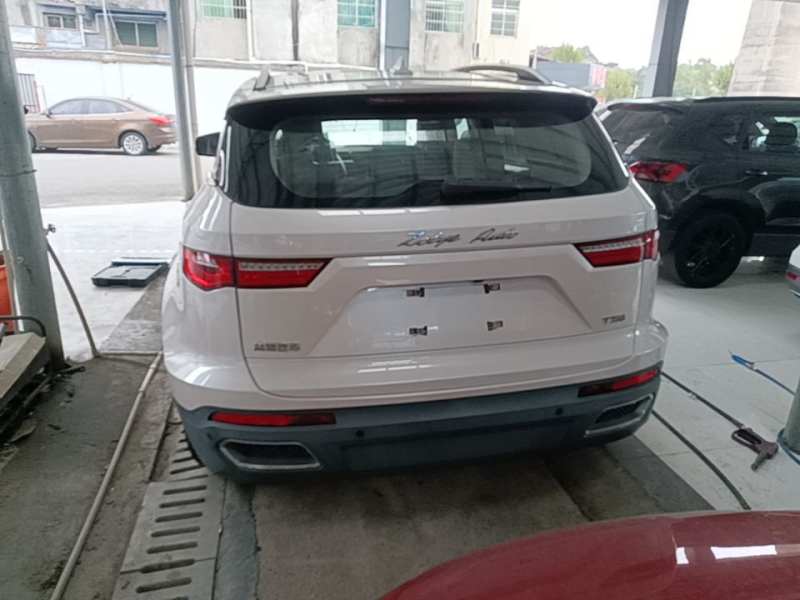 Used Zotye T700 2017 1.8T Dual-Clutch Prestige Model — 5