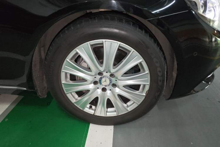 Used Mercedes-Benz S-Class 2014 S 320 L Luxury Model Right Front Wheel Hub