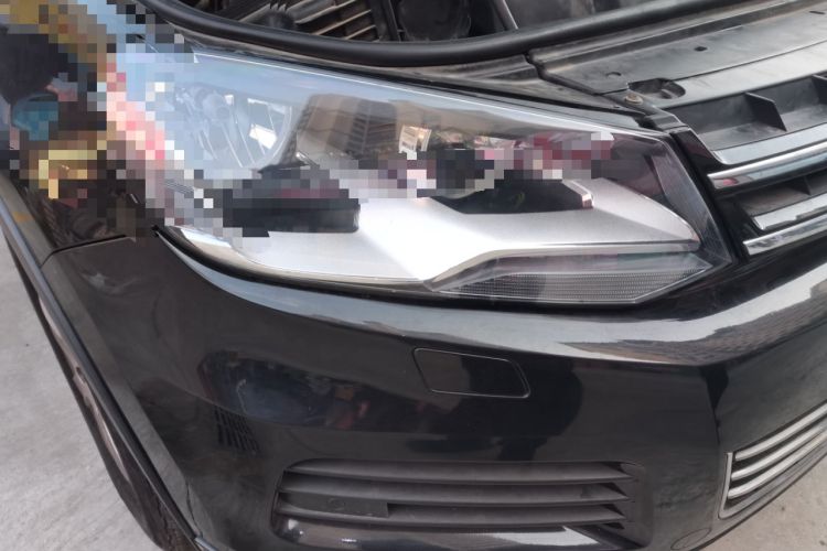 Used Volkswagen Touareg 2015 3.0 TDI Diesel Standard Model Right Front Headlight