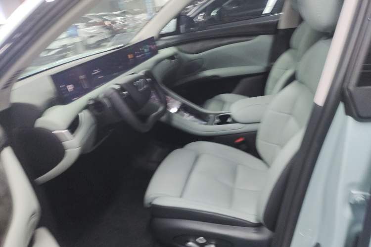 Used IM LS6 2023 Max Extended-Range Version Left Front Seat