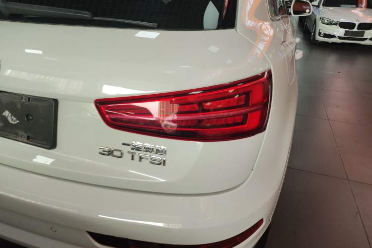 Used Audi Q3 2017 30 TFSI Fashion Model Right Rear Taillight