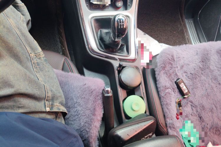 Used Baojun 560 2015 1.8L manual luxury version Gear Lever