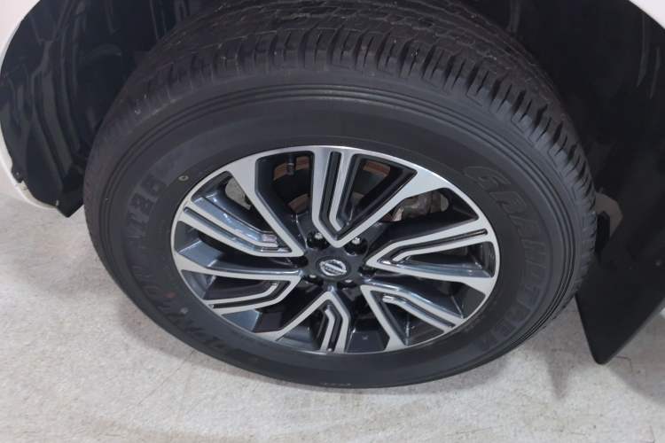 Used Nissan Terra 2020 2.5L XL Upper 4WD Automatic Four-Wheel Drive Luxury Edition Left Front Wheel Hub