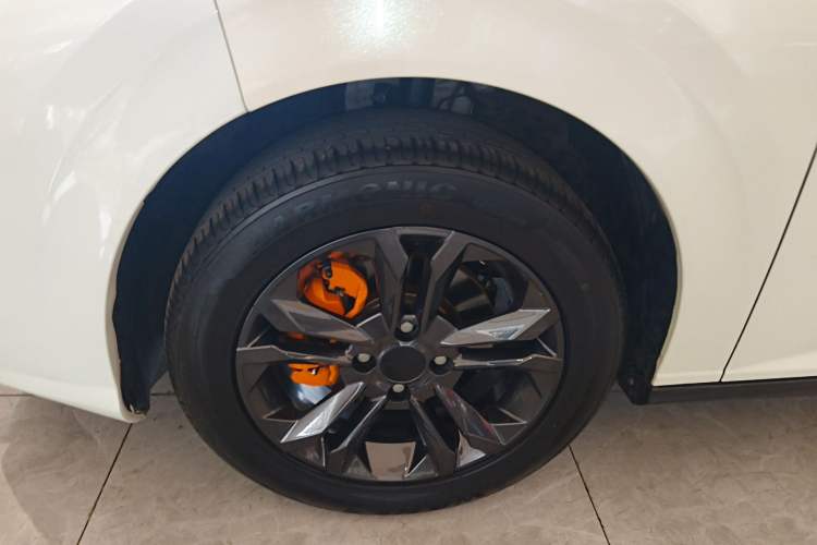 Used Dongfeng Aeolus Yixuan 2023 Mach Edition 1.5L Automatic Chasing Shadow Version Exterior 4