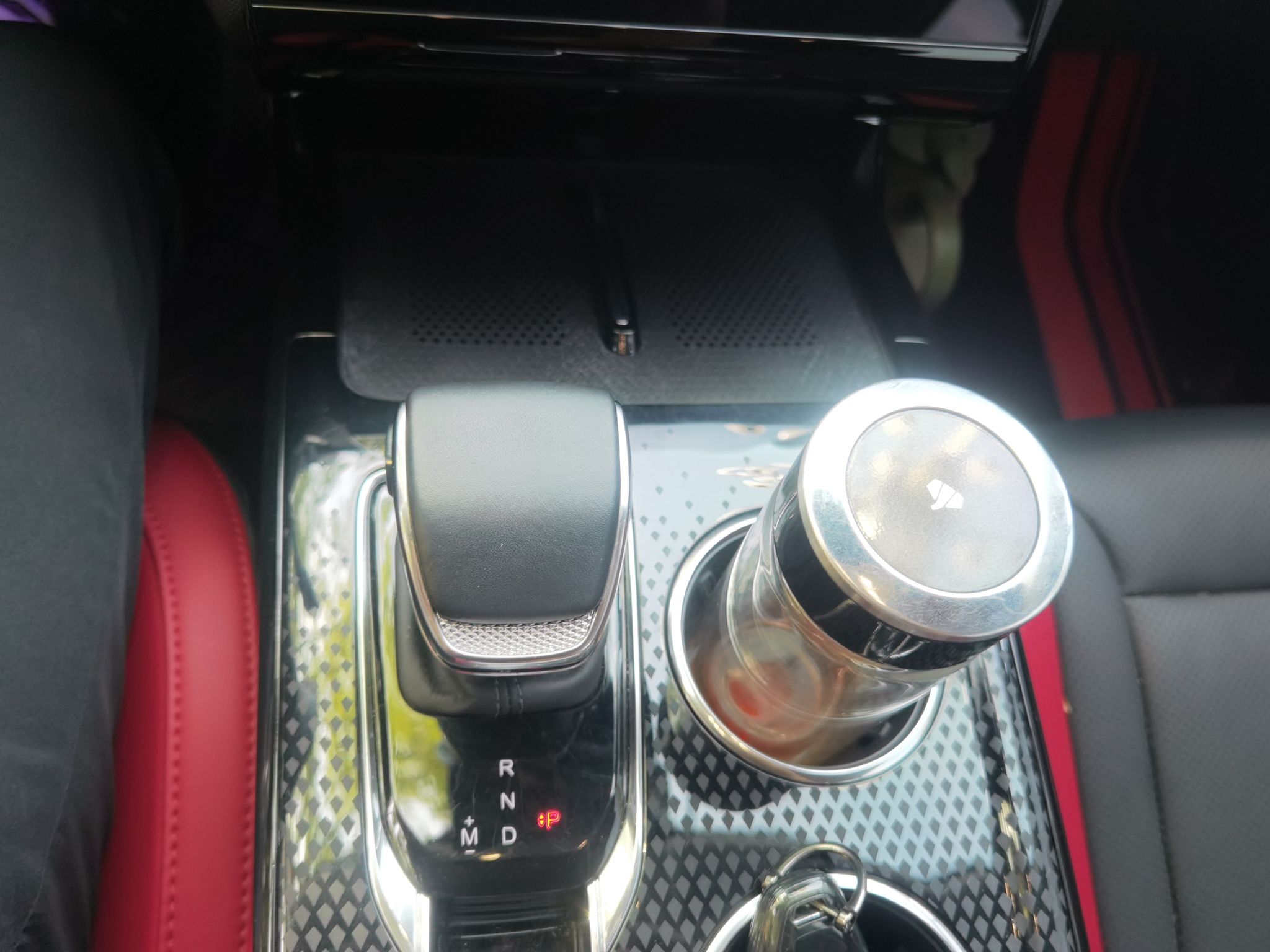 Hongqi HS3 2024 1.5T Shanwei Edition — снимка 14