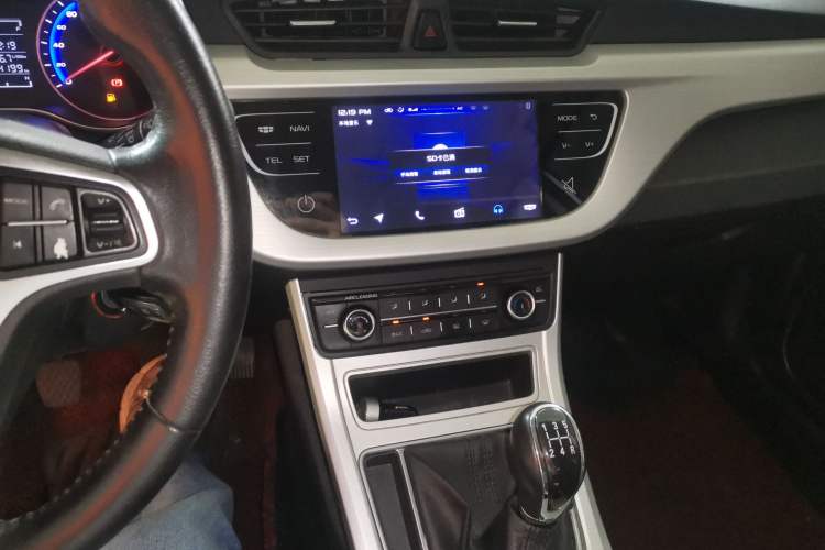 Used Geely Auto Vision 2018 1.5L Manual Happiness Edition Audio And AC Panel