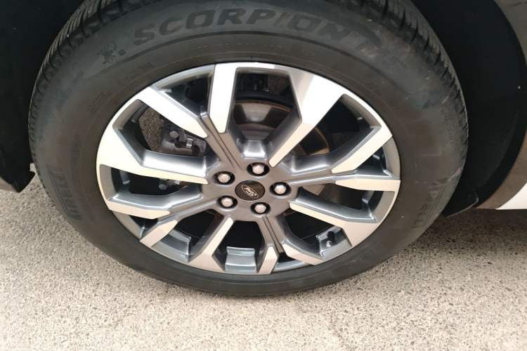 Used Ford Edge 2023 Ford Explorer L 2.0T EcoBoost Four-Wheel Drive 7-Seater Supreme Model
