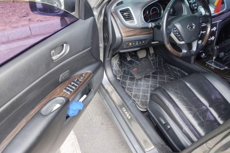 Used Nissan Teana 2009 Duke 2.5L XV VIP Deluxe Edition
