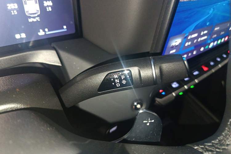 Used Tank 300 2025 2.0T Conqueror
