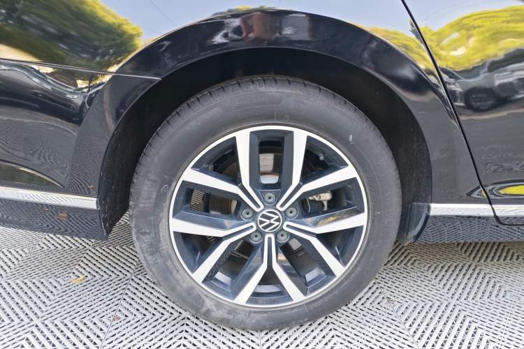 Used Volkswagen Magotan 2020 330TSI DSG Leading Model
