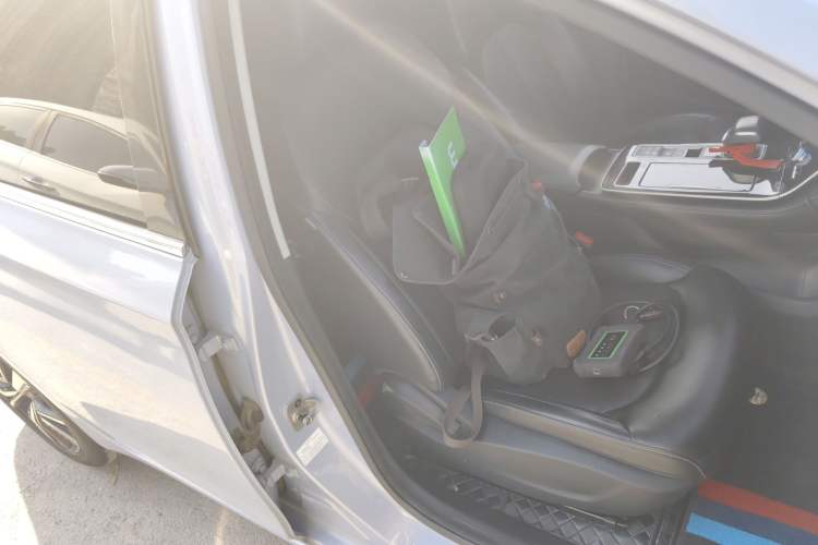 Used Rising ER6 2020 620 km Smart Edition
