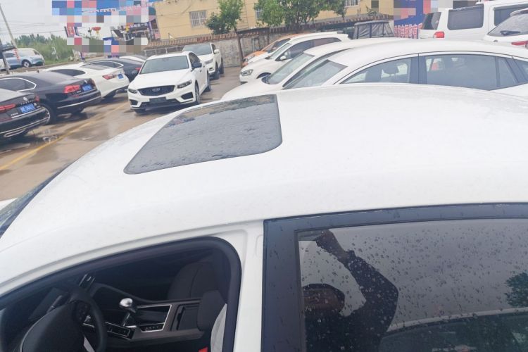 Used Roewe i5 2026 Model 1.5L CVT Luxury Version